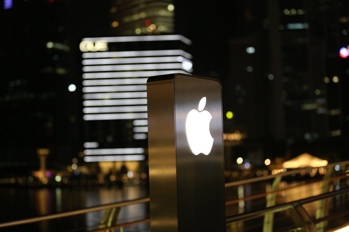Placa com a logomarca da Apple